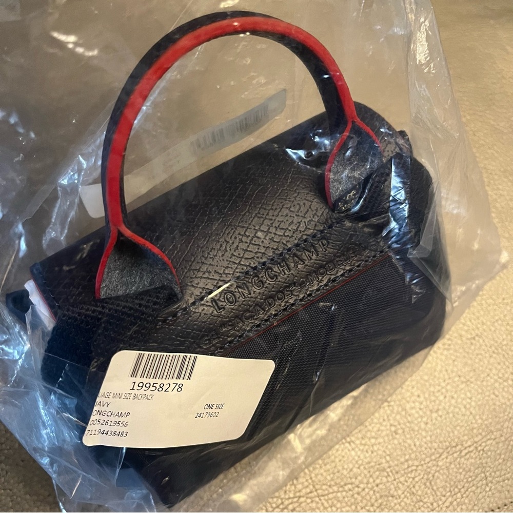 NWT Longchamp Le Pliage Club mini backpack Navy - Picture 12 of 12